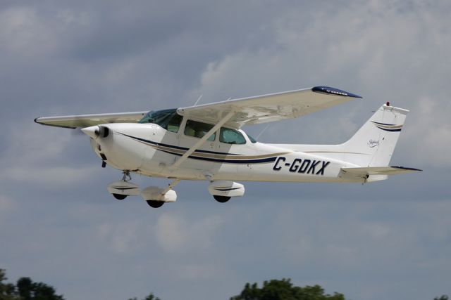 Cessna Skyhawk (C-GDKX)