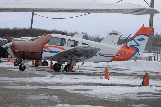 Piper Cherokee (C-GCIS)