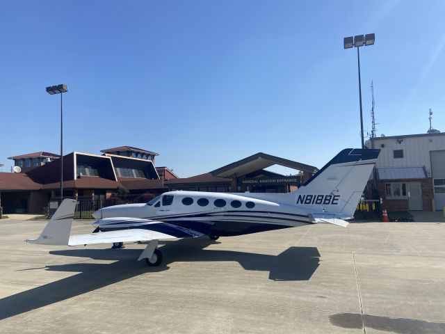 Cessna Chancellor (N818BE)