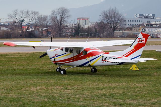 Cessna P210 Pressurized Centurion (OK-EOB)