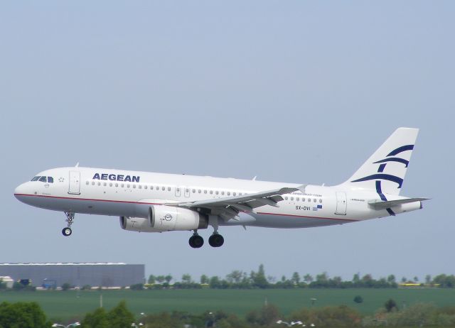 Airbus A320 (SX-DVI)