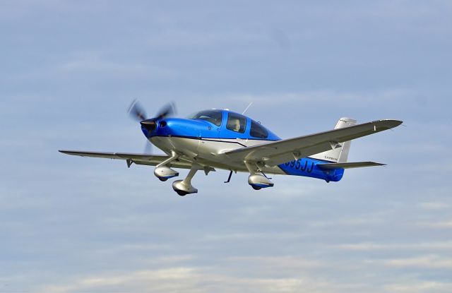 Cirrus SR22 Turbo (N895JJ)