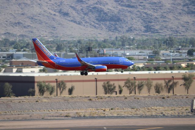 Boeing 737-700 (N473WN)