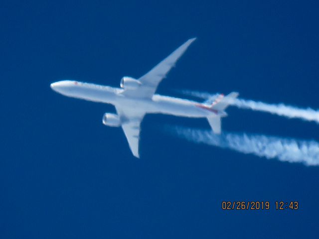 BOEING 777-300ER (N734AR)