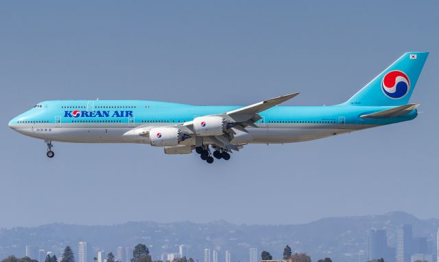 BOEING 747-8 (HL7636)