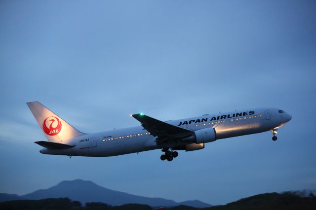 BOEING 767-300 (JA613J) - June 14th 2017:HKD-HND.