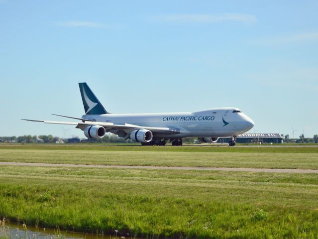 BOEING 747-8 (B-LJF) - Cathay Pcific Crgo Boeing 747-867F landing on Polderbaan (18R/36L), AMS 10.23 hrs (GMT) 09May25