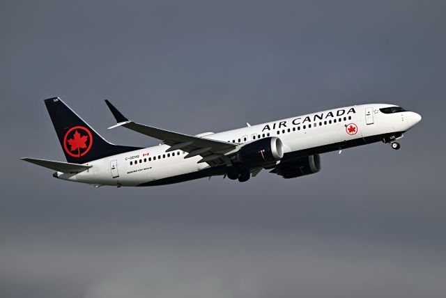 Boeing 737 MAX 8 (C-GEHQ)