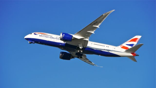 Boeing 787-8 (G-ZBJG) - BAW9158 climbs from Rwy 34L to begin its delivery flight to EGLL/LHR on 7/8/14. (LN:187 / cn 38614).