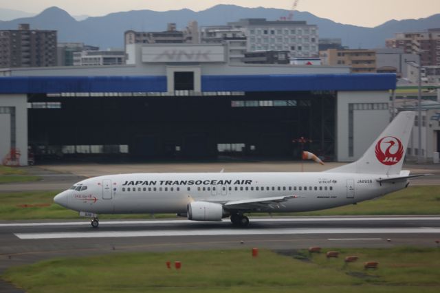 BOEING 737-400 (JA8938)