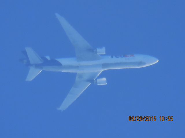 Boeing MD-11 (N588FE)