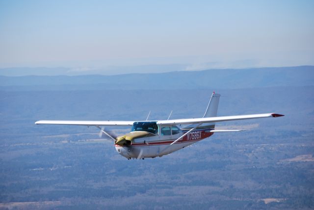 Cessna Skylane (N7586X)