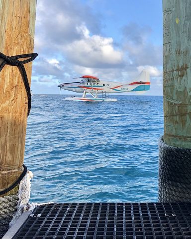 De Havilland Canada DHC-3 Otter (N435B) - Dry Tortugas Fort