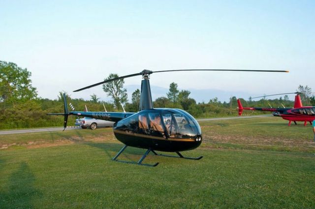 Robinson R-44 (N433DE)