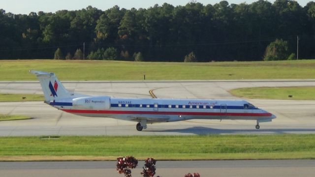 Embraer ERJ-135 (N853AE) - Taxing to runway 23R.