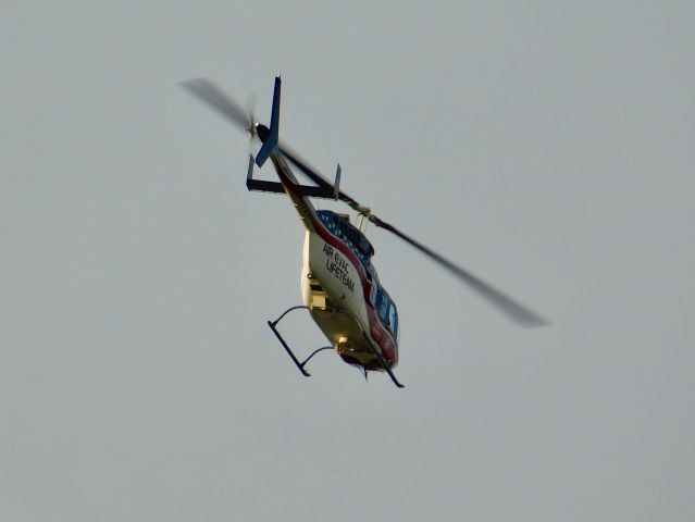 Bell JetRanger (N539AE) - Air Evac 87 flying over Fireman’s Park in Cleveland, MS