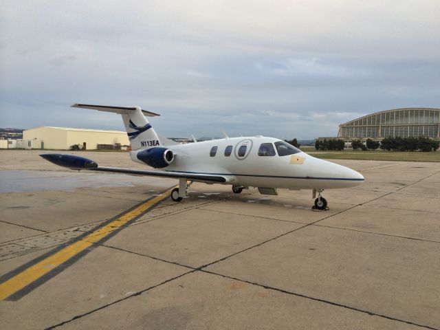 Eclipse 500 (N113EA)