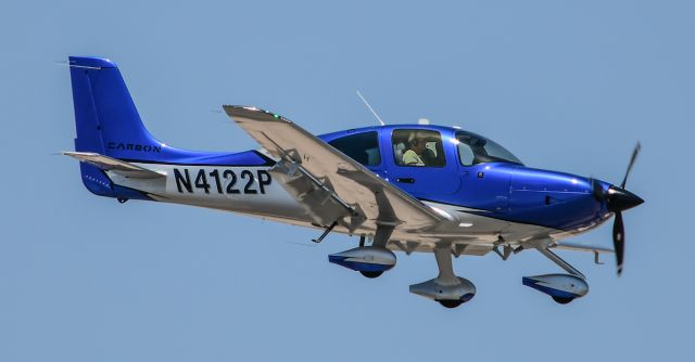 Cirrus SR-22 (N4122P) - N4122P Cirrus SR22 s/n 9394 - North Las Vegas Airport  KVGTbr /Photo: TDelCorobr /June 27, 2025