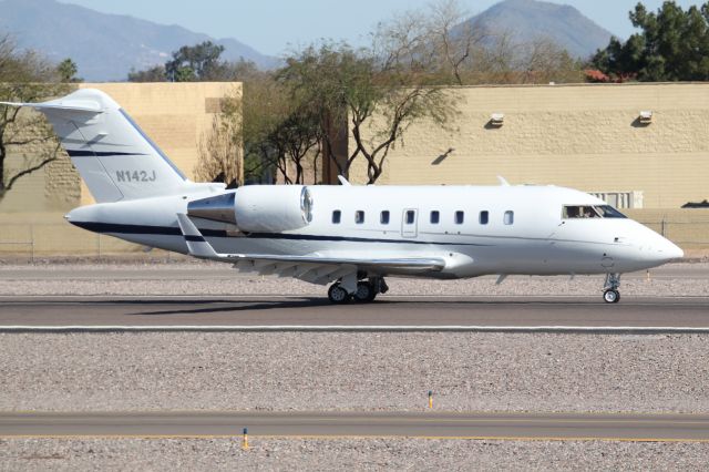 Canadair Challenger (N142J)