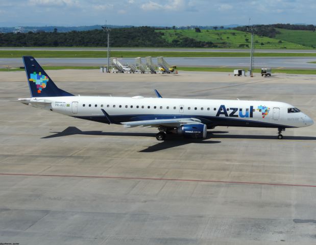 EMBRAER 195 (PR-AUJ)