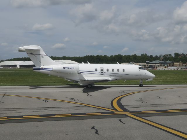 Bombardier Challenger 300 (N235EF) - No location as per request of the aircraft owner. 30 MAY 2016.
