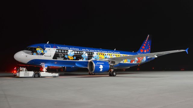 Airbus A320 (OO-SND) - March 24th, 2018 - the Smurfs design by the Italian Marta Mascellani, chosen by the public, will represent Belgium on a Brussels Airlines A320 named Aerosmurf.