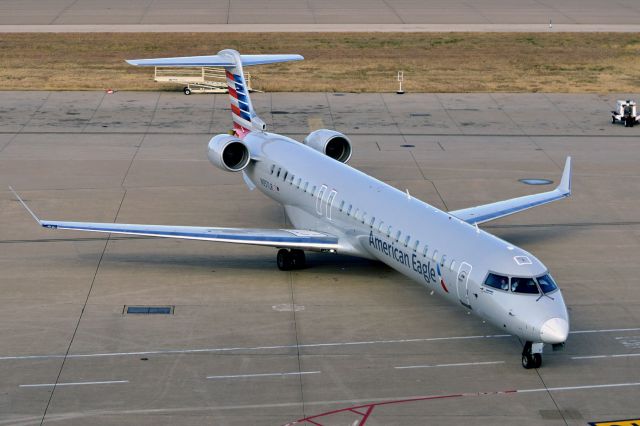 Canadair Regional Jet CRJ-900 (N957LR)