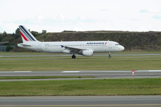F-GKXI — - Takeoff from Copenhagen Okt 2020