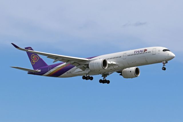 Airbus A350-900 (HS-THK)