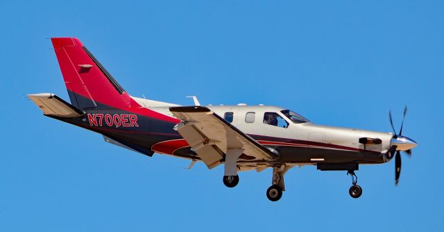 Socata TBM-700 (N700ER) - N700ER 2001 Socata TBM 700 s/n 198 - North Las Vegas Airport (IATA: VGT, ICAO: KVGT, FAA LID: VGT)br /Photo: TDelCorobr /September 21, 2019