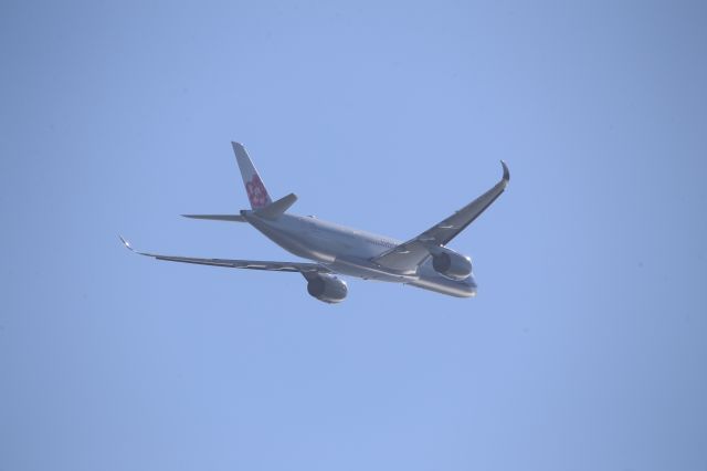 Airbus A350-900 (B-18909)