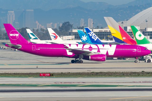 Airbus A330-200 (TF-WOW)
