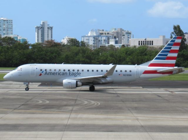 EMBRAER 175 (long wing) (N218NN)