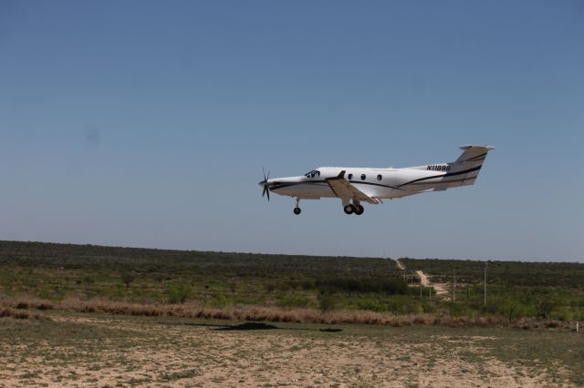 Pilatus PC-12 (N11898) - Arriving at the ranch in Old Mexico