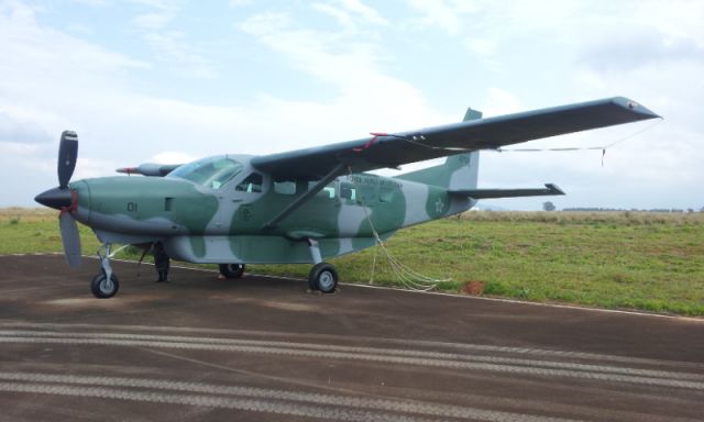 Cessna Caravan (N2706) - 2706/01 - Brazil Air Force - Cessna C-98 Caravan I (208) - Pouso Alegre - SNZA Brasil - September 24, 2013 br /Photo: Marcos Augusto