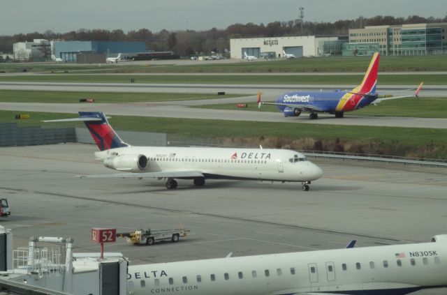 Boeing 717-200 (N952AT)