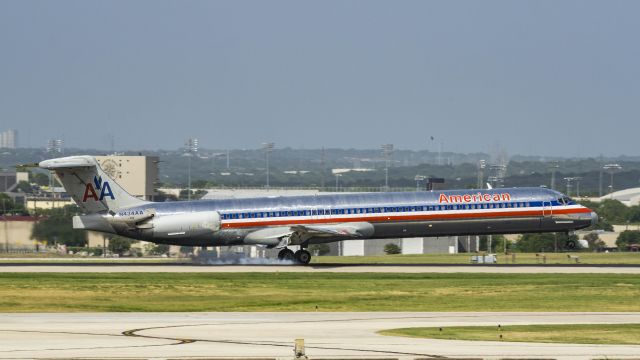 McDonnell Douglas MD-83 (N434AA) - Arriving 13Rbr /7/1/17