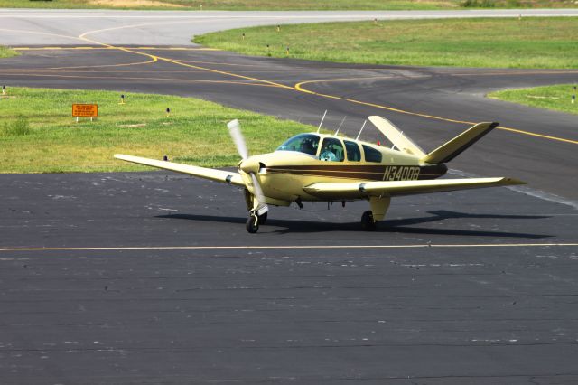 Beechcraft 35 Bonanza (N3400B)