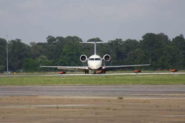 Canadair Regional Jet CRJ-200 (N937EV)