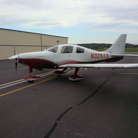 Cessna 400 (N325TS)