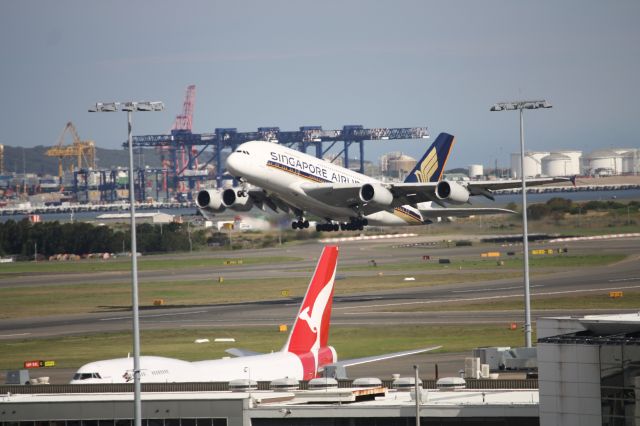 Airbus A380-800 (9V-SKE)