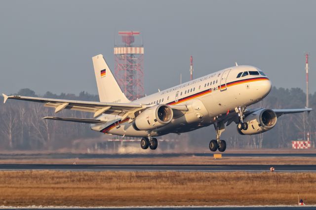 Airbus A319 —