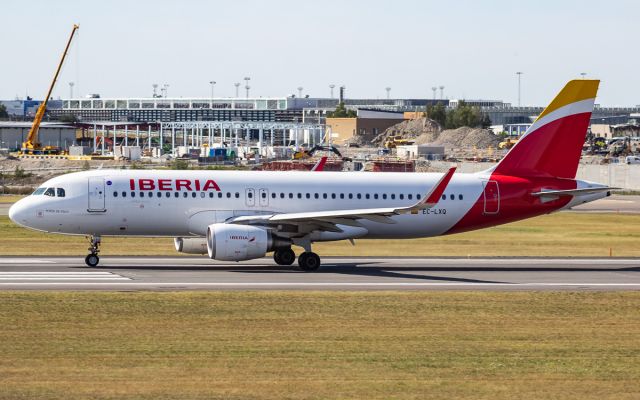 Airbus A320 (EC-LXQ)