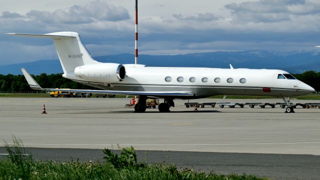 — — - M-SAWO  -  GULFSTREAM G550  -  Graz, Austria  -  04.24.2016