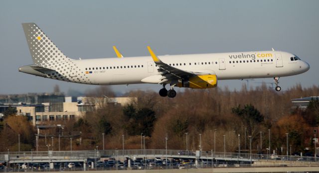 Airbus A321 (EC-MRF) - First photo of this airframe
