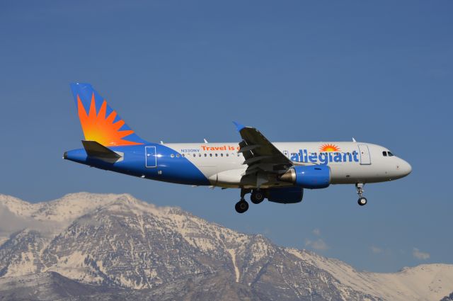 Airbus A319 (N330NV) - AAY132 on short final for 13 arriving from Phoenix-Mesa.