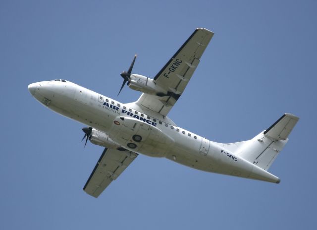 Aerospatiale ATR-42-300 (F-GKNC) - Air France operated ATR 42-300 takes to the skies from Toulouse Blagnac Airport (LFBO-TLS)