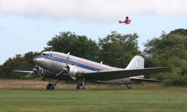 Douglas DC-3 (N15MA)