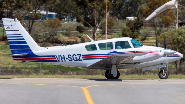 Piper PA-30 Twin Comanche (VH-SGZ)