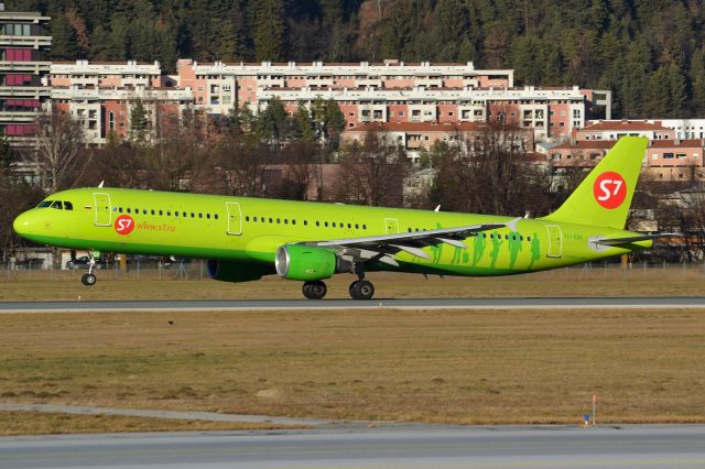 Airbus A321 (VQ-BQK)